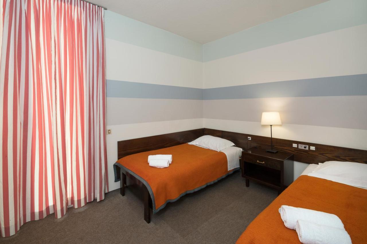 Marina Alimos Hotel Apartments Athens Ngoại thất bức ảnh