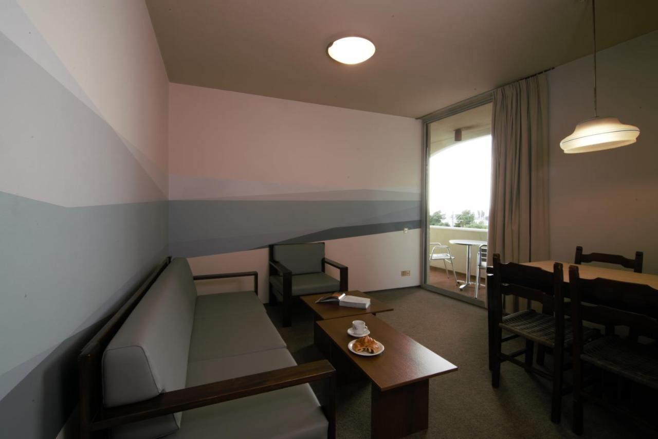 Marina Alimos Hotel Apartments Athens Ngoại thất bức ảnh